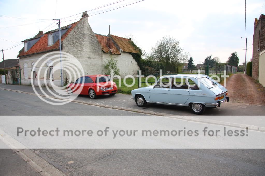 http://i544.photobucket.com/albums/hh326/RonRS/Renault%2016/IMG_0375.jpg IMG_0375