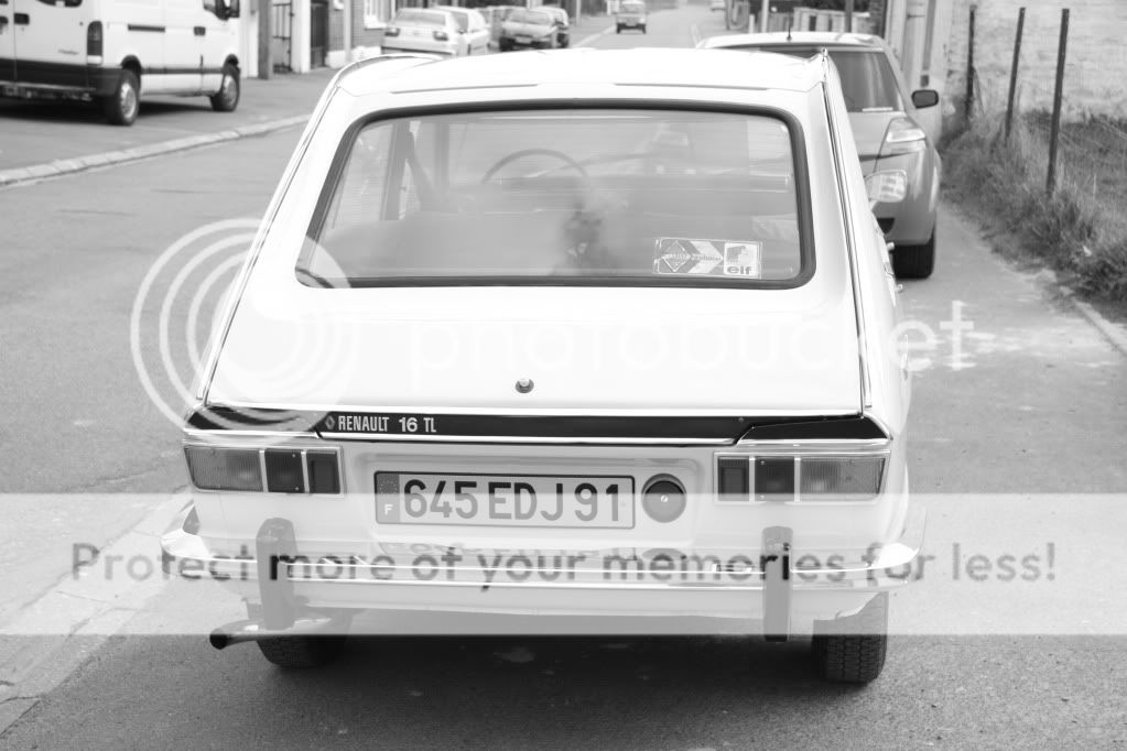 http://i544.photobucket.com/albums/hh326/RonRS/Renault%2016/IMG_0391.jpg IMG_0391
