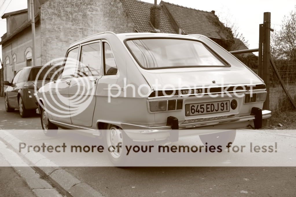 http://i544.photobucket.com/albums/hh326/RonRS/Renault%2016/IMG_0417.jpg IMG_0417