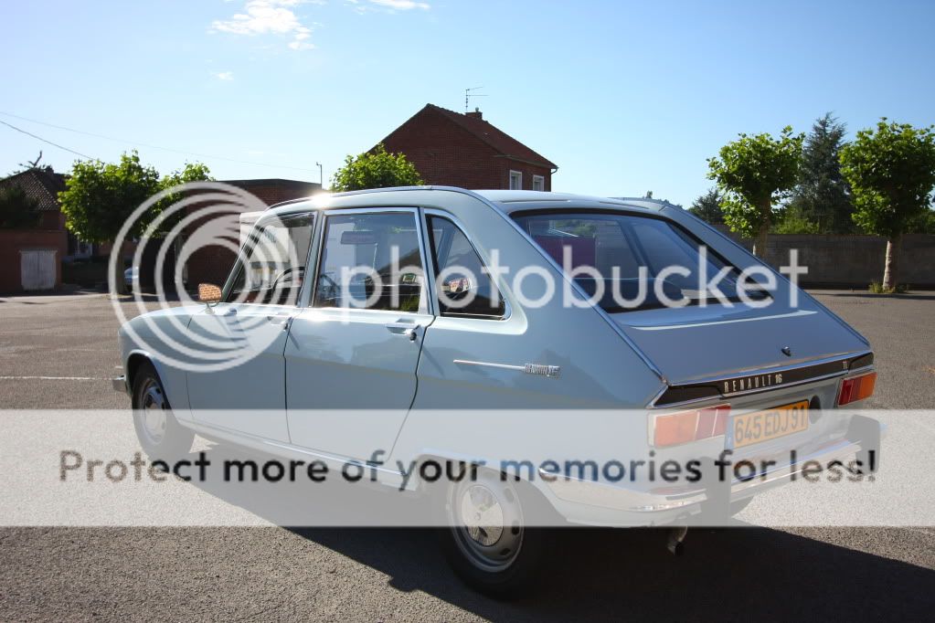 http://i544.photobucket.com/albums/hh326/RonRS/Renault%2016/IMG_8949.jpg