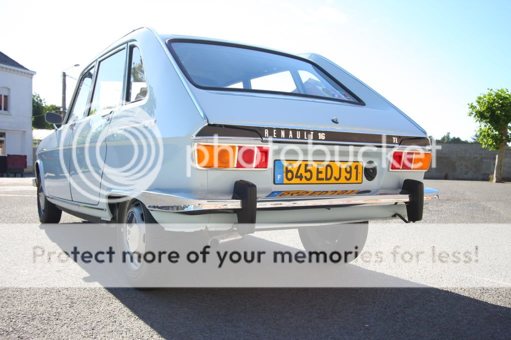 http://i544.photobucket.com/albums/hh326/RonRS/Renault%2016/IMG_8951.jpg